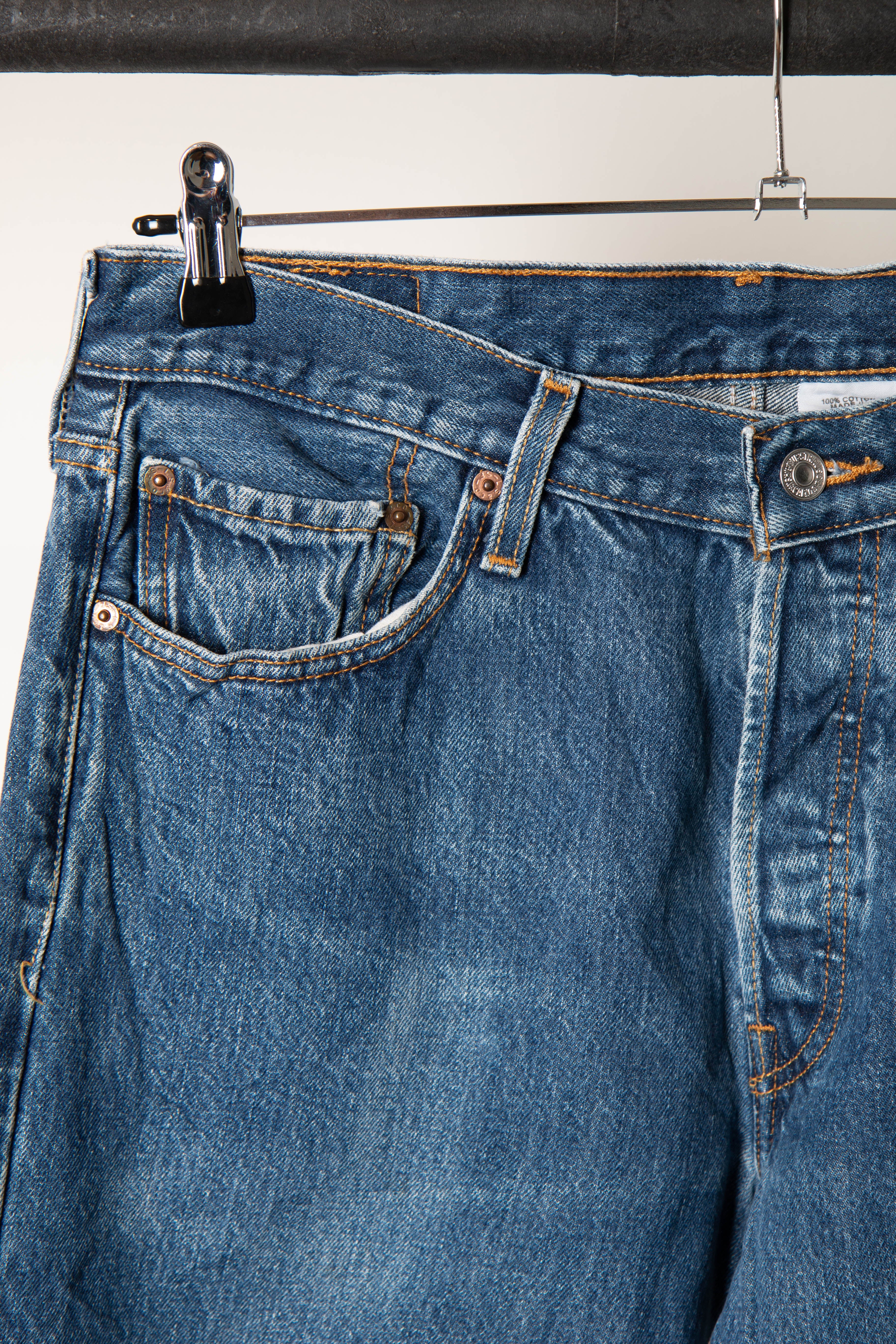 Levis hot sale 34 30