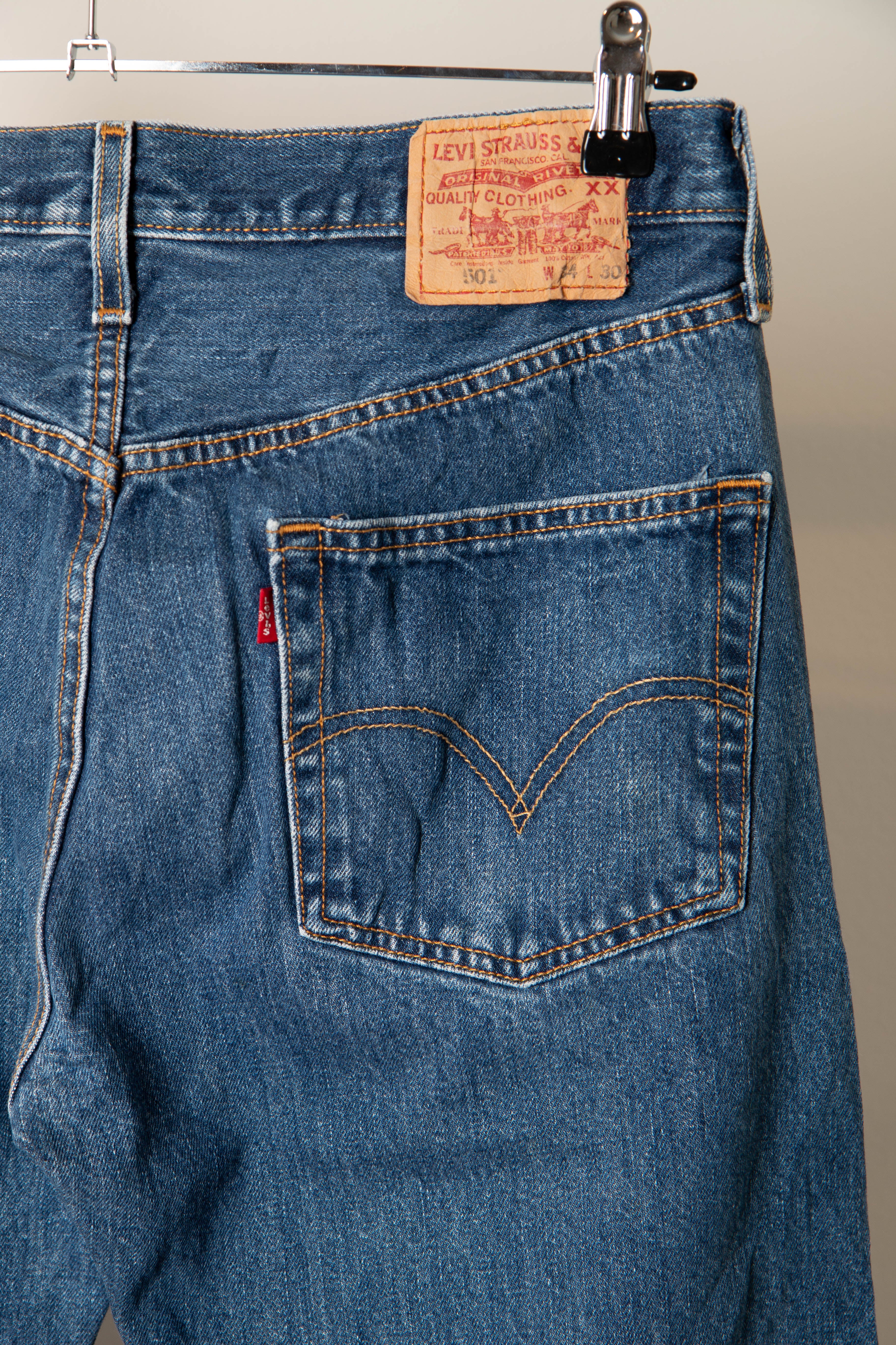 Levis hot sale 34 30